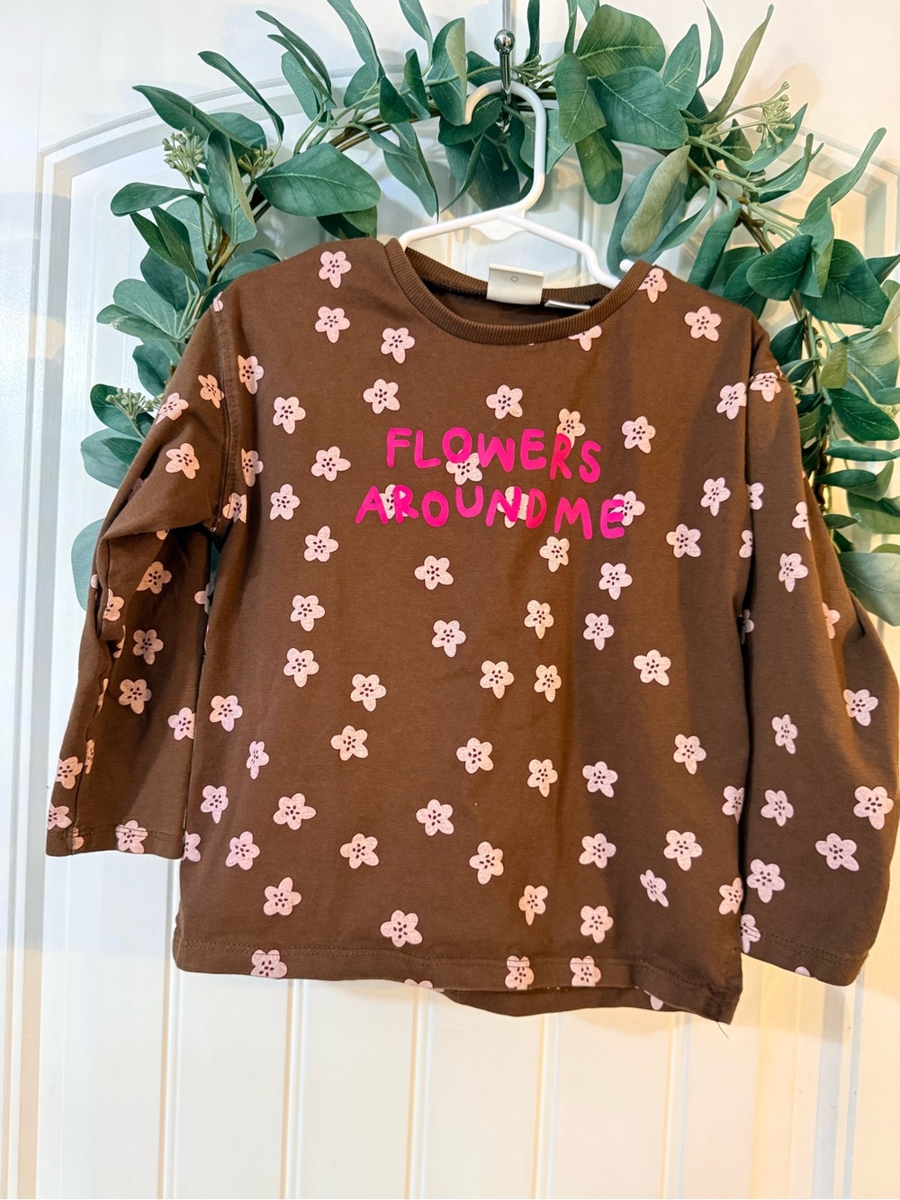 💫10/$25 • Zara Flowers Around Me Floral Print Long Sleeve Top